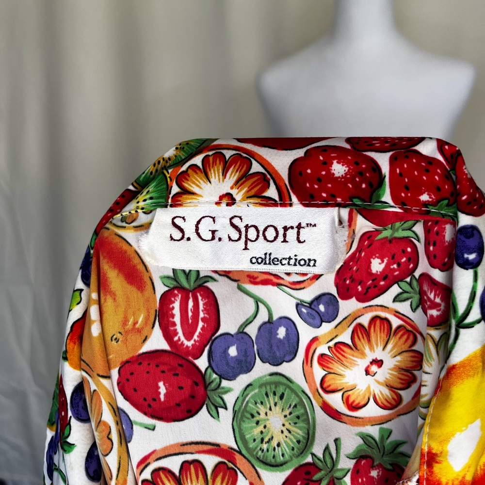 Vintage fruit button down - Picture 3 of 6